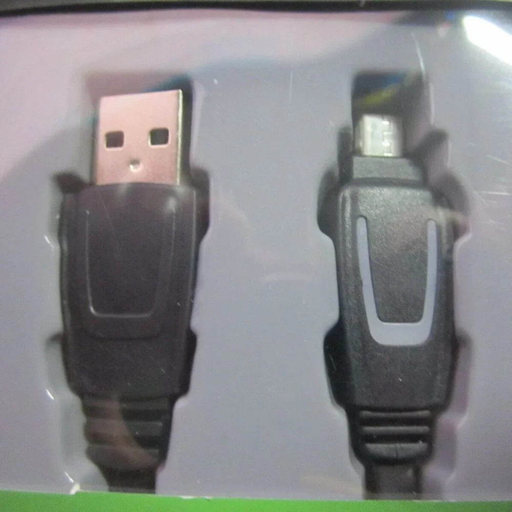 10ft NEW DREAMGEAR DGXB1-6602 XBOX ONE LED CHARGING CABLE JG 01